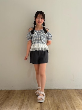 「MAJESTIC LEGON（マジェスティックレゴン）のジェリーソールスポサン（サンダル、ピンク系）」を使った、はなのさんの夏コーディネート