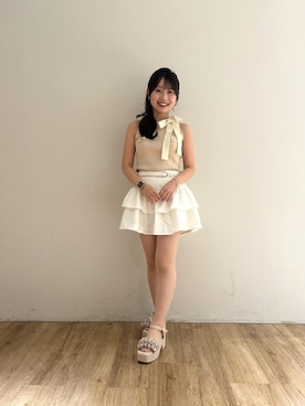 「MAJESTIC LEGON（マジェスティックレゴン）のミルフィーユフリル厚底サンダル（サンダル、ベージュ系）」を使った、はなのさんの夏コーディネート