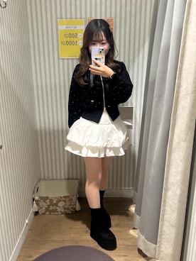 「MAJESTIC LEGON（マジェスティックレゴン）の裾レースバルーンミニスカパン（スカート、ホワイト系）」を使った、はなのさんの秋コーディネート