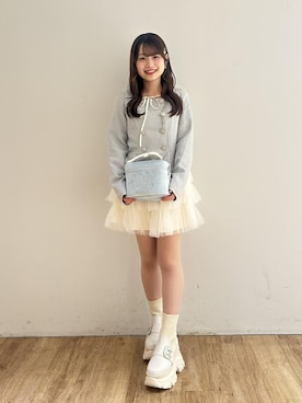 「MAJESTIC LEGON（マジェスティックレゴン）のビジューリブ厚底スニーカーブーツ（ブーツ、ホワイト系）」を使った、はなのさんの秋コーディネート