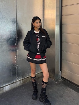 「アイテム（ミリタリージャケット）」を使った、KAIRAさん（レディース・160cm）の秋コーディネート