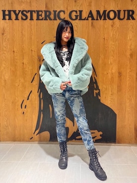 「アイテム（チョーカー）」を使った、KAIRAさん（レディース・160cm）の秋コーディネート