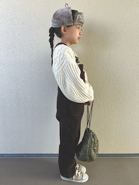 「コーデュロイパンツ」｜「アイテム（サロペット/オーバーオール）」を使った、kapoさん（キッズ・120cm）の冬コーディネート