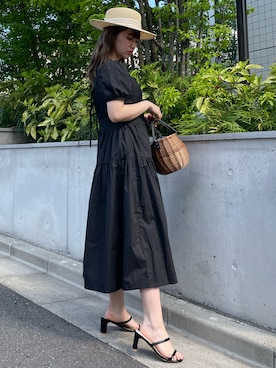 「アイテム（シャツワンピース、ブラック系）」を使った、ECLINさん（レディース・160cm）の春コーディネート