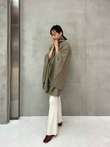 ETRE TOKYO（エトレトウキョウ）の「スリットスリーブニットポンチョ