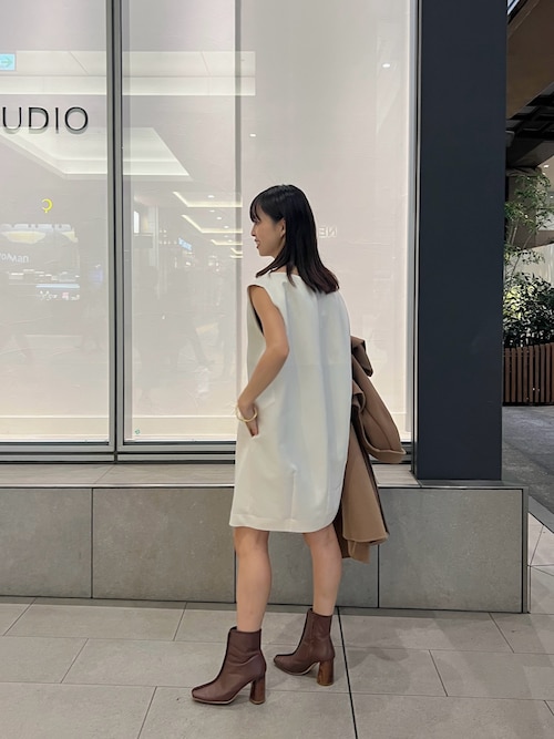 ETRE TOKYO（エトレトウキョウ）の「ドレープネックコクーンミニ