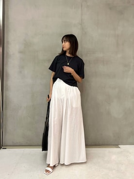 「ETRE TOKYO（エトレトウキョウ）のアイテム（その他パンツ）」を使った、SAYAKAさん（レディース・153cm）の春コーディネート