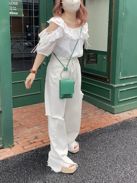 「one after another NICE CLAUP（ワンアフターアナザーナイスクラップ）のヘルシーな肌見せが叶う　肩あきフリルブラウス（シャツ/ブラウス、ホワイト系）」を使った、mayukoさん（レディース・147cm）の春コーディネート