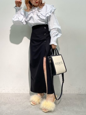 「one after another NICE CLAUP（ワンアフターアナザーナイスクラップ）のダブルフリル衿ブラウス（シャツ/ブラウス、ブルー系）」を使った、mayukoさん（レディース・147cm）の冬コーディネート