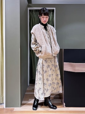 「ESCAR（エスカー）のアイテム」を使った、hasumin🐱さん（レディース・167cm）の秋コーディネート