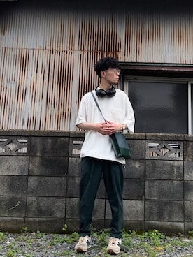 「niko and...（ニコアンド）のコンビスクエアショルダー（ショルダーバッグ、グリーン系）」を使った、keさん（メンズ・166cm）の夏コーディネート