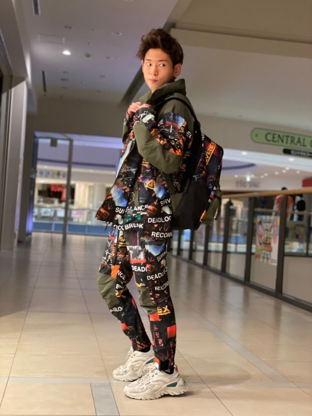 大山凌｜AVIREXのブルゾンを使ったコーディネート - WEAR