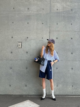 「adidas Originals（アディダスオリジナルス）のアイテム（パンツ、ブルー系）」を使った、amoriaさん（レディース・153cm）の秋コーディネート