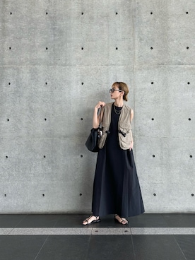 「UR'S（ユアーズ）の前後2wayネックAラインタックワンピース（ワンピース、ブラック系）」を使った、amoriaさん（レディース・153cm）の春コーディネート