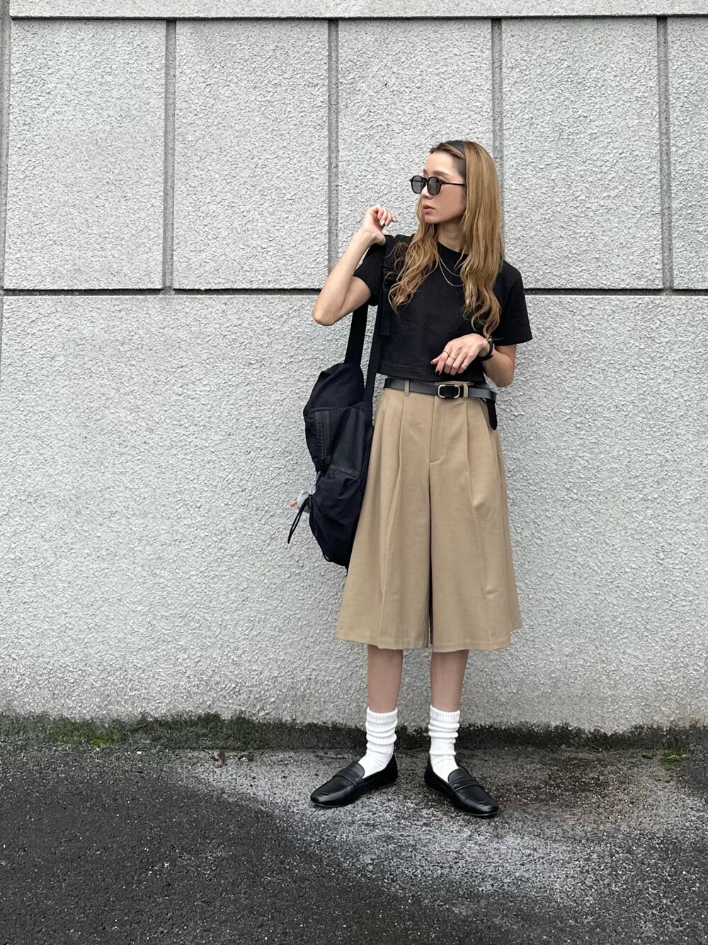 ローファーを使った「ルーズソックス」の人気ファッション