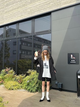 「AMELY（エミリー）の《mayoさんコラボ》ロゴ×フォトプリントTシャツ（Tシャツ/カットソー、グレー系）」を使った、amoriaさん（レディース・153cm）の春コーディネート