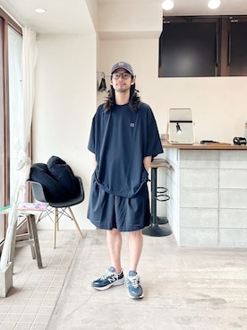 「アイテム（スニーカー）」を使った、モリシタ ヨシノリさん（メンズ・175cm）の夏コーディネート