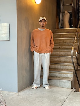 「アイテム（スウェットパンツ、シルバー系）」を使った、野田崇太郎 GARDEN渋谷さん（メンズ・183cm）の秋コーディネート