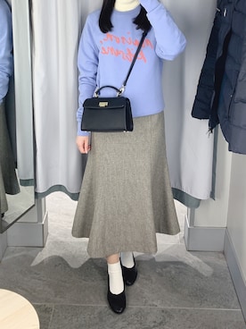 「snidel」｜「アイテム（スウェット）」を使った、pinoさん（レディース・156cm）の冬コーディネート