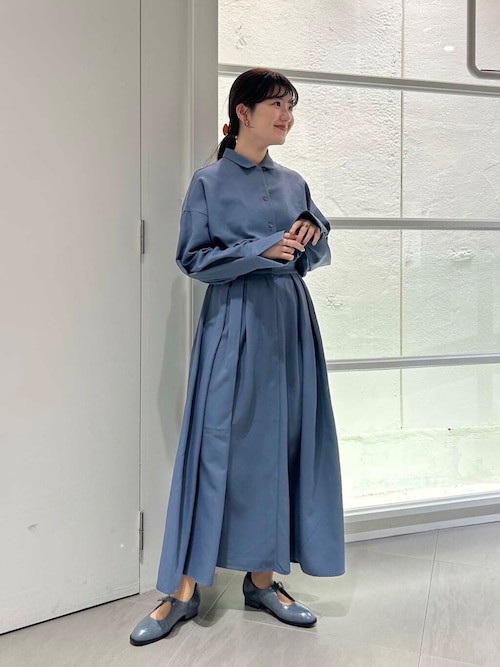 花柄ネイビー長袖ボックスプリーツワンピース SHIPS｜【WEB限定】<手洗い可能>ドット / 花柄 バンドカラー