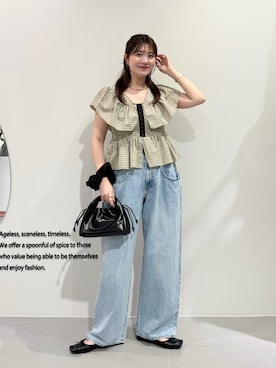 「KBF（ケイビーエフ）のフロントホックチェックフリルブラウス（シャツ/ブラウス、ベージュ系）」を使った、nanakaさん（レディース・155cm）の夏コーディネート
