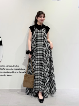 「KBF（ケイビーエフ）のチェックプリーツキャミワンピース（ワンピース、ブラック系）」を使った、nanakaさん（レディース・155cm）の夏コーディネート