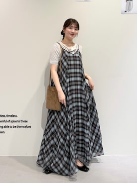 「KBF（ケイビーエフ）のチェックプリーツキャミワンピース（ワンピース、ブラウン系）」を使った、nanakaさん（レディース・155cm）の春コーディネート
