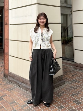 「KBF（ケイビーエフ）のバテンレースコンパクトシャツ（シャツ/ブラウス、ホワイト系）」を使った、nanakaさん（レディース・155cm）の春コーディネート