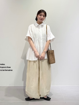 「KBF（ケイビーエフ）のウエストタックドルマンブラウス（シャツ/ブラウス、ホワイト系）」を使った、nanakaさん（レディース・155cm）の秋コーディネート