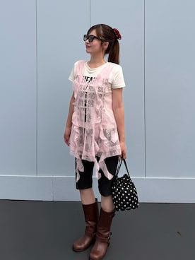 「Ray BEAMS（レイビームス）のレース ラッフル ロング ジレ（シャツ/ブラウス、ピンク系）」を使った、来実さん（レディース・156cm）の夏コーディネート