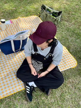 「UNIVERSAL OVERALL（ユニバーサルオーバーオール）のアイテム（サロペット/オーバーオール）」を使った、a22さん（レディース・154cm）の秋コーディネート
