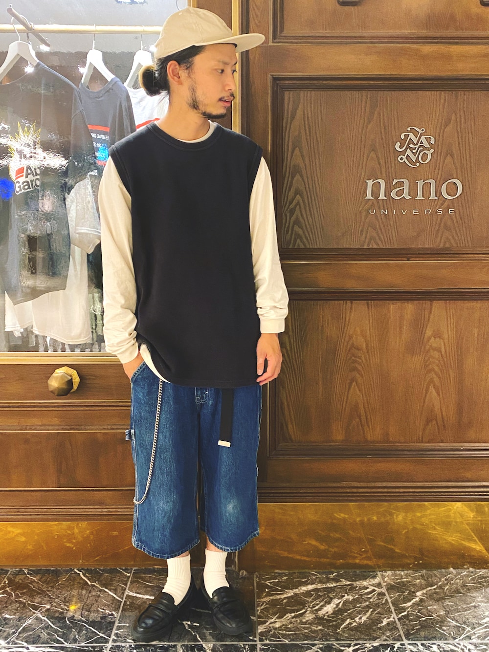 窪田 孝之さんの「HEAVY KANOKO VEST（GOLD）」を使ったコーディネートの1枚目の写真