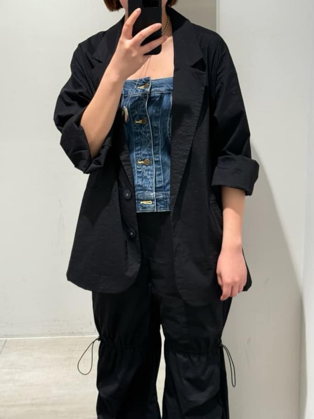 「オフィスカジュアル、雑誌掲載、きれいめカジュアル、高身長、骨格ストレート」｜「styling/の【S/S(エスバイエス)】＜ウォッシャブル・撥水＞ジャケット（その他アウター、ブラック系）」を使った、styling/さん（レディース・167cm）の春コーディネートの1枚目の写真