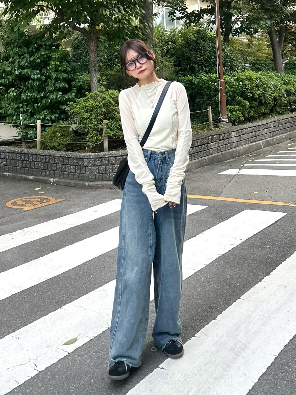 さわち / 小泉 沙和｜MAISON DE THERESEのデニムパンツを使った