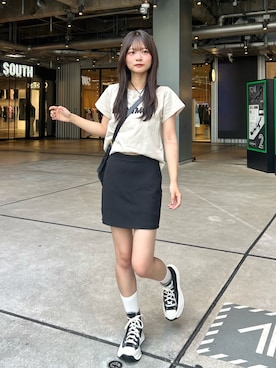「CONVERSE（コンバース）のアイテム」を使った、さわち / 小泉 沙和さん（レディース・156cm）の夏コーディネート
