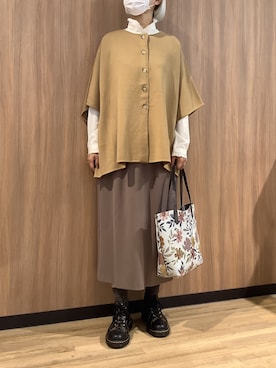 「アイテム（トートバッグ、シルバー系）」を使った、BRICK HOUSE シャツ工房 浜松メイワン店さん（レディース・162cm）の秋コーディネート