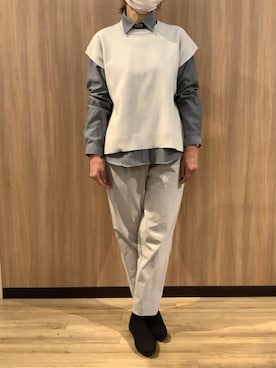 「TOKYO SHIRTS（トウキョウシャツ）のミラノリブ Ｄカンベルト付 ニットベスト（ベスト、ホワイト系）」を使った、BRICK HOUSE シャツ工房 浜松メイワン店さん（レディース・162cm）の春コーディネート