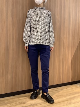 「アイテム（チノパンツ）」を使った、BRICK HOUSE シャツ工房 浜松メイワン店さん（レディース・162cm）の秋コーディネート