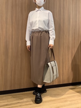 「アイテム（ビジネスシャツ）」を使った、BRICK HOUSE シャツ工房 浜松メイワン店さん（レディース・162cm）の秋コーディネート