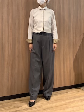 「アイテム（ビジネスシャツ）」を使った、BRICK HOUSE シャツ工房 浜松メイワン店さん（レディース・162cm）の秋コーディネート