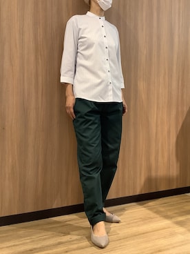 「アイテム（ビジネスシャツ）」を使った、BRICK HOUSE シャツ工房 浜松メイワン店さん（レディース・162cm）の秋コーディネート