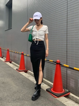 「Vネック」｜HIKARUさん（レディース・166cm）の夏コーディネート