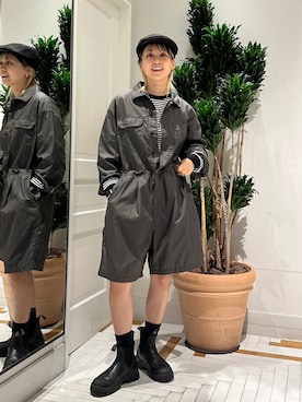 「アイテム（サロペット/オーバーオール、グレー系）」を使った、Heg.さん（レディース・159cm）の秋コーディネート