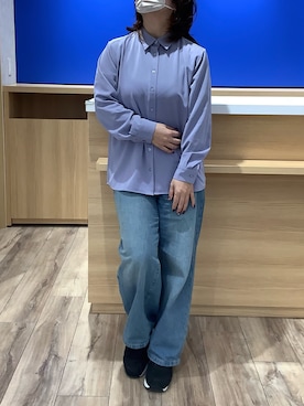 「TOKYO SHIRTS（トウキョウシャツ）のシルキーサテン レギュラー シャツブラウス（シャツ/ブラウス、ブルー系）」を使った、BRICK HOUSE シャツ工房 さっぽろ地下街ポールタウン店さん（レディース・155cm）の春コーディネート