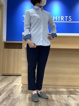 「TOKYO SHIRTS（トウキョウシャツ）の形態安定ノーアイロン レギュラー 長袖ビジネスワイシャツ（ビジネスシャツ、パープル系）」を使った、BRICK HOUSE シャツ工房 さっぽろ地下街ポールタウン店さん（レディース・155cm）の春コーディネート