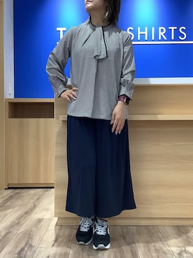 BRICK HOUSE シャツ工房 さっぽろ地下街ポールタウン店さんのコーディネート