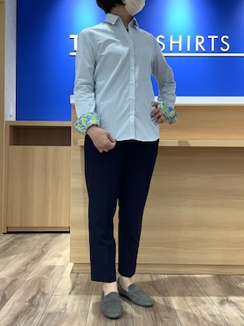 「TOKYO SHIRTS（トウキョウシャツ）の形態安定ノーアイロン スキッパー 長袖ビジネスワイシャツ（ビジネスシャツ、グリーン系）」を使った、BRICK HOUSE シャツ工房 さっぽろ地下街ポールタウン店さん（レディース・155cm）の春コーディネート
