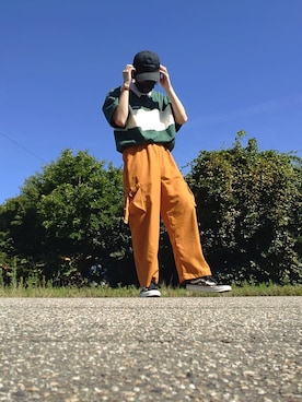 「アイテム（カーゴパンツ、イエロー系）」を使った、itinaさん（メンズ・175cm）の夏コーディネート
