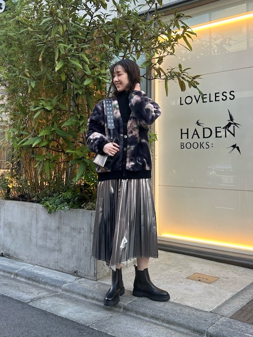 LOVELESSラブレス★シャイニーアシンメトリープリーツスカート セール】シャイニーアシンメトリープリーツスカート（スカート