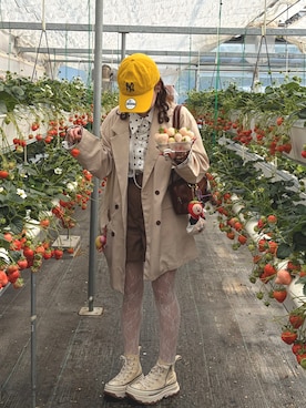 「DISCOAT（ディスコート）のロングハンドルオイル調ショルダーバッグ（トートバッグ、ブラウン系）」を使った、hiさん（レディース・153cm）の春コーディネート